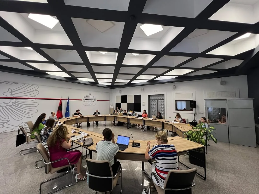 Government conference room with YARMEE audio equipment